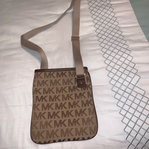 Michael Kors Logo Print Crossbody!